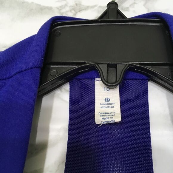 LULULEMON SCOOP NECK STRIPE RACER‎ BACK ATHLETIC WORKOUT TANK TOP BLUE WHITE 10 - Picture 5 of 14